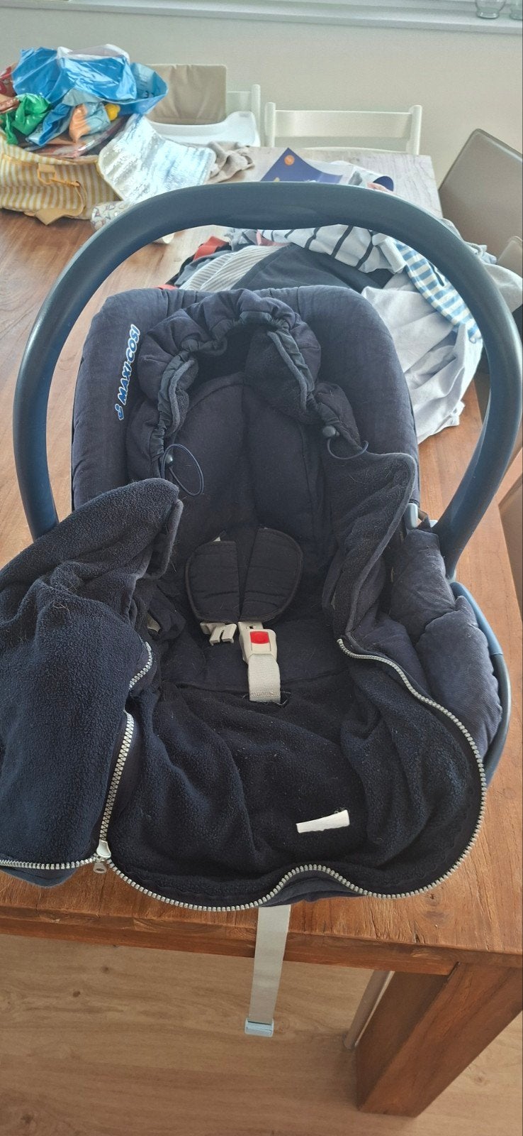 maxi- cosy, Enlèvement