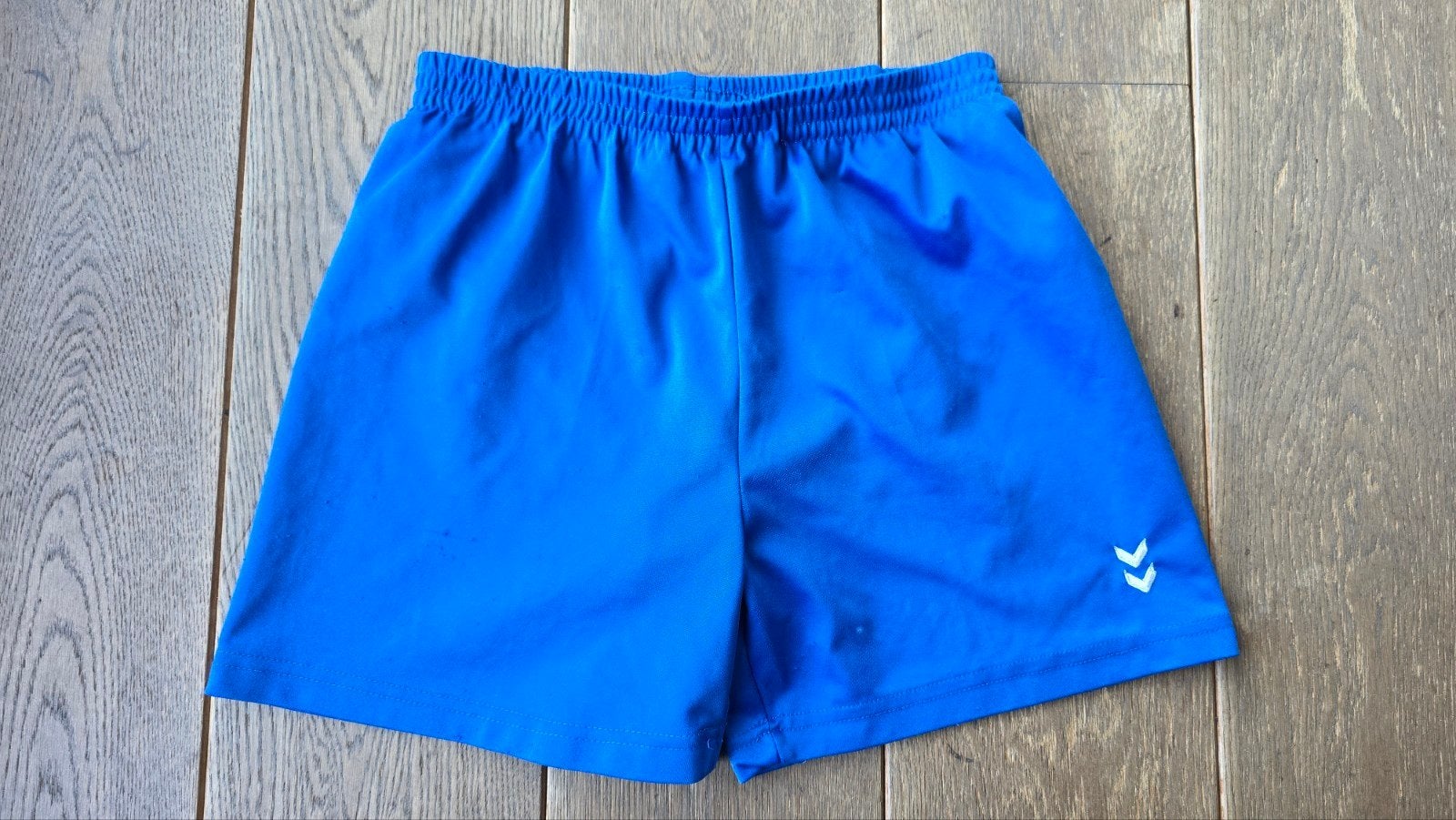 Blauwe voetbalshort Hummel maat 140 - 152, Ophalen of Verzenden, Broek