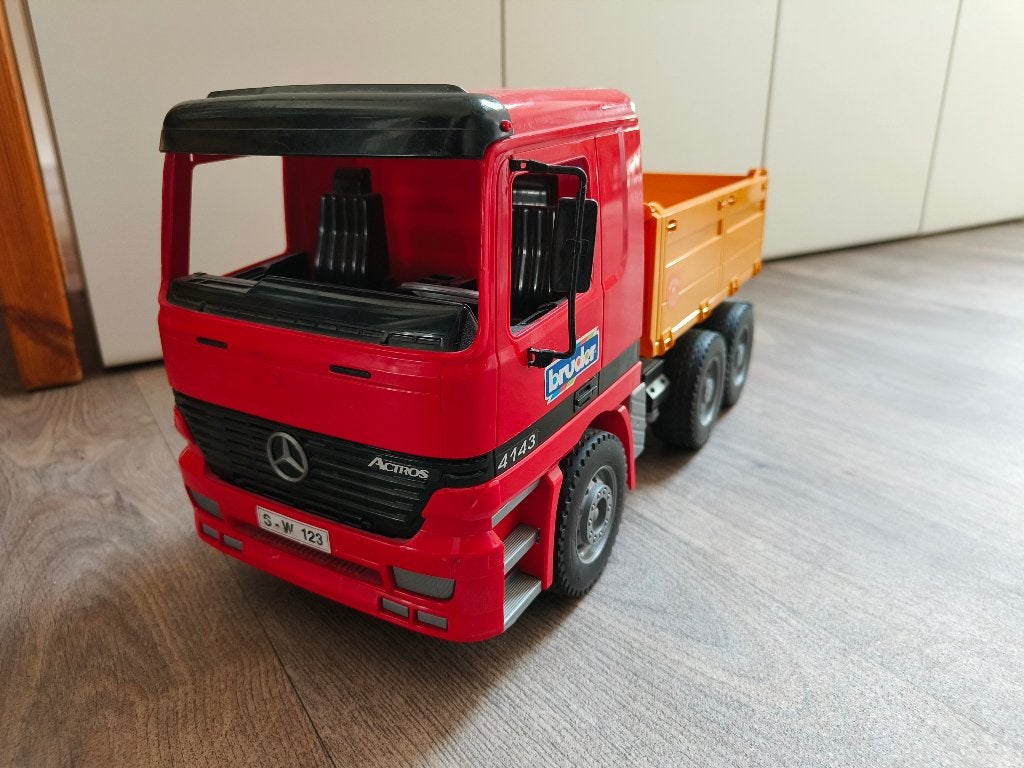 speelgoed vrachtwagen (Bruder), Enlèvement, Utilisé