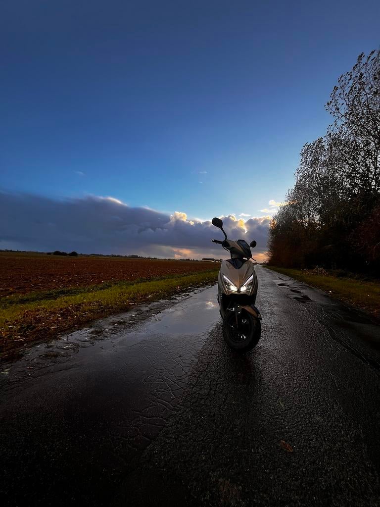 DIXON TNT scooter 50cc 4t, Fietsen en Brommers, Scooters | Yamaha, Ophalen, Overige modellen, Klasse A (25 km/u), Zo goed als nieuw