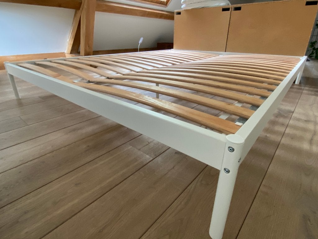 Ikea metalen bed + matras 160x200, Ophalen, Wit, Tweepersoons, 140 cm