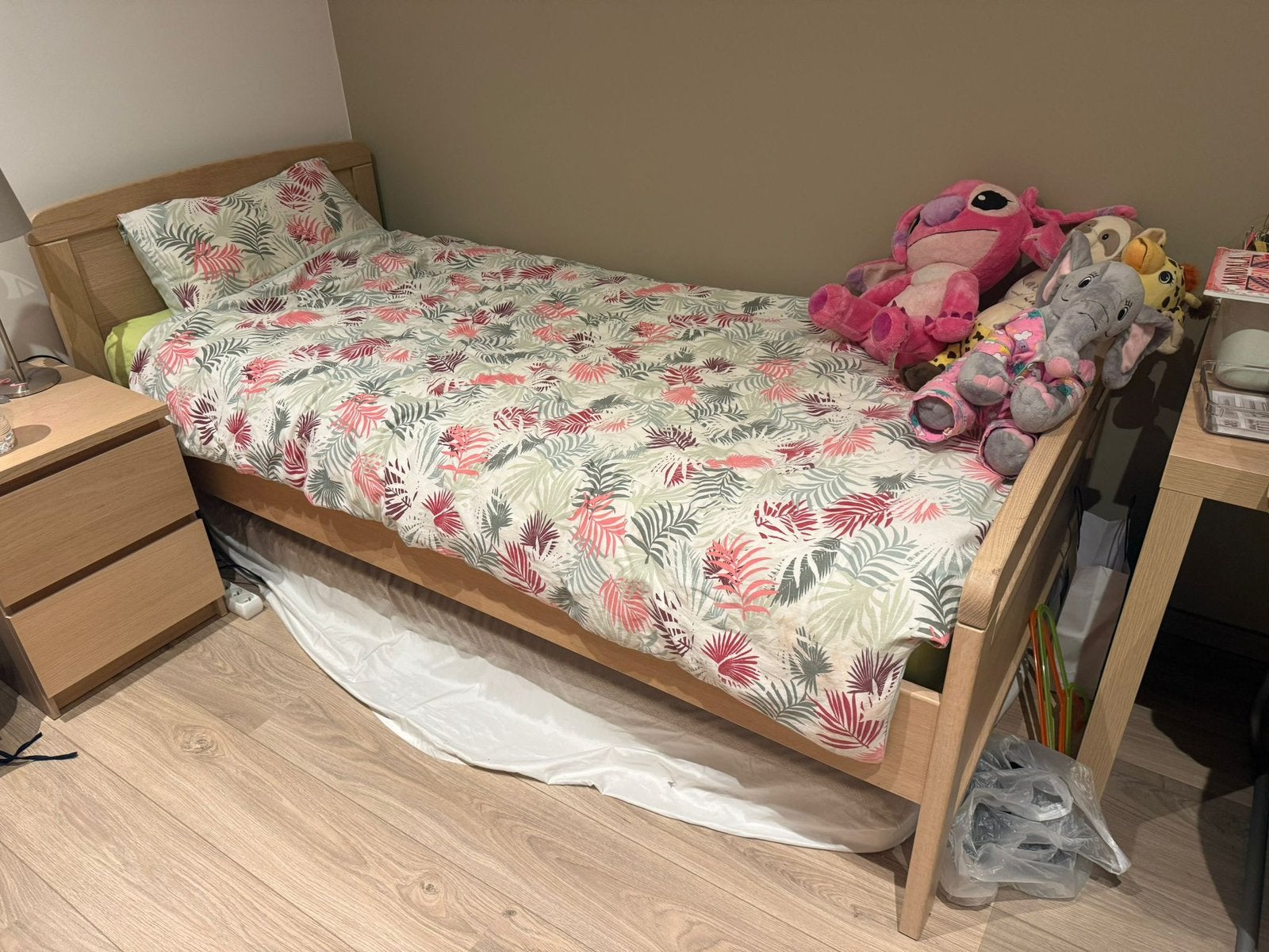 Lit en chene coulzur chene blanchi, Enlèvement, Comme neuf, Matelas