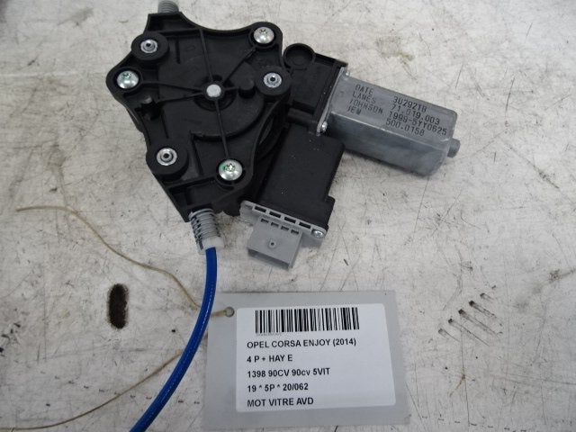 MOTEUR LEVE VITRE ELECTRIQUE AVANT DROIT Corsa E (71019003), Utilisé, Droite, Opel