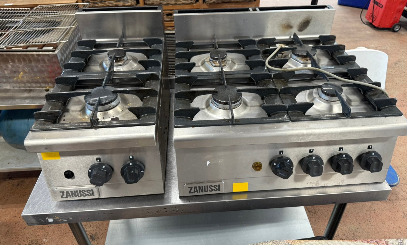 Inox Gasvuur zanussi, Ophalen, Gebruikt