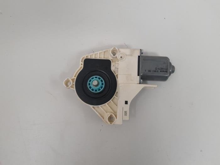 Moteur de vitre portière d'un Audi A4, -, 3 mois de garantie, Audi, Utilisé