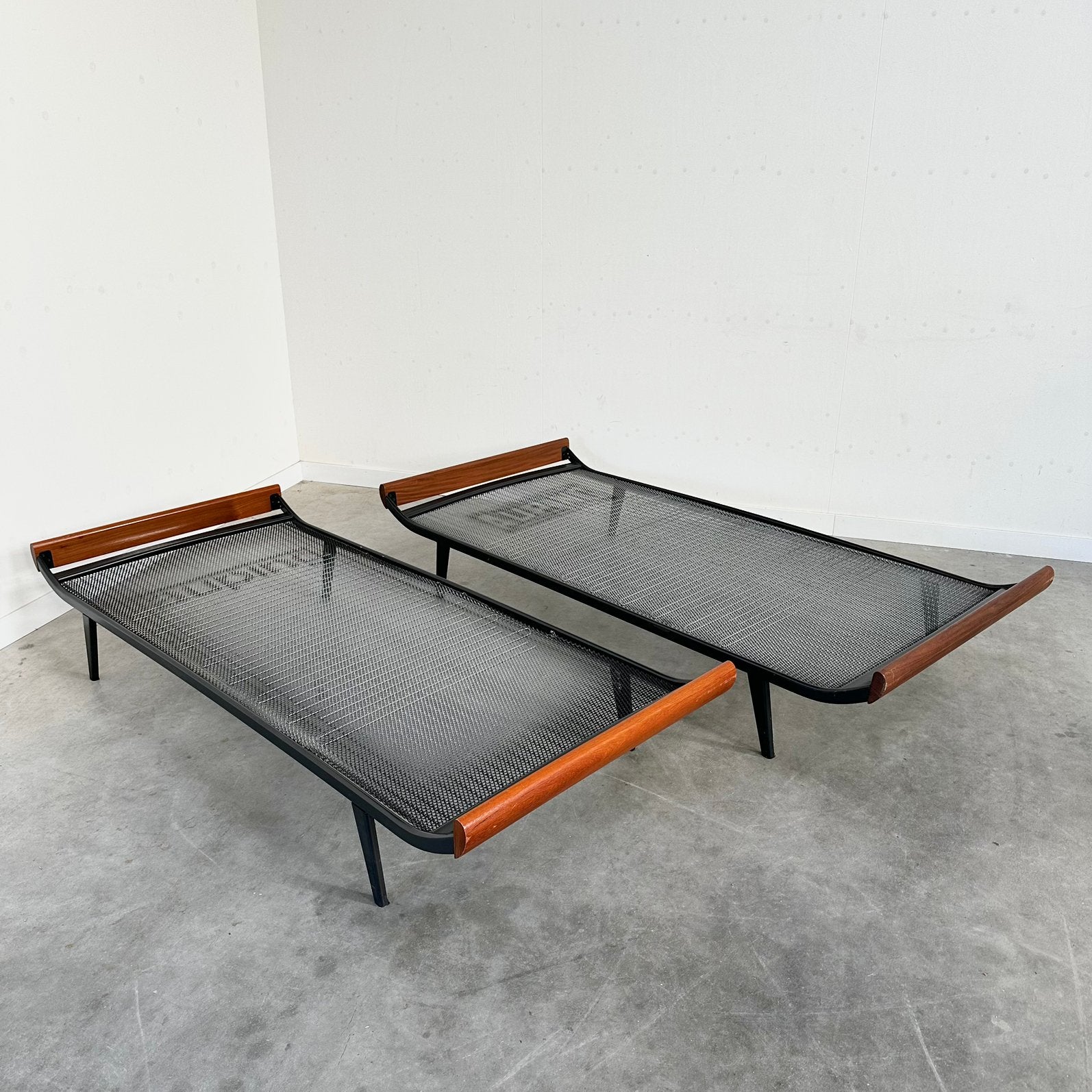 Auping Cleopatra bedden daybed jaren 50 vintage design teak, Huis en Inrichting, Slaapkamer | Bedden, Ophalen, Gebruikt, Eenpersoons