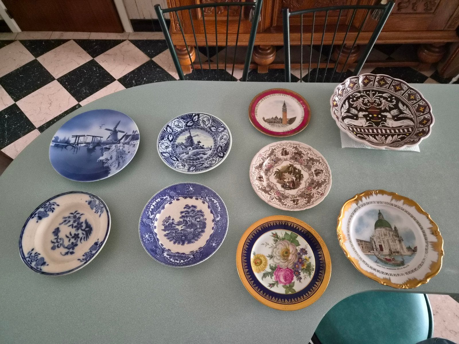 Lot de 9 assiettes murales décoratives, Enlèvement