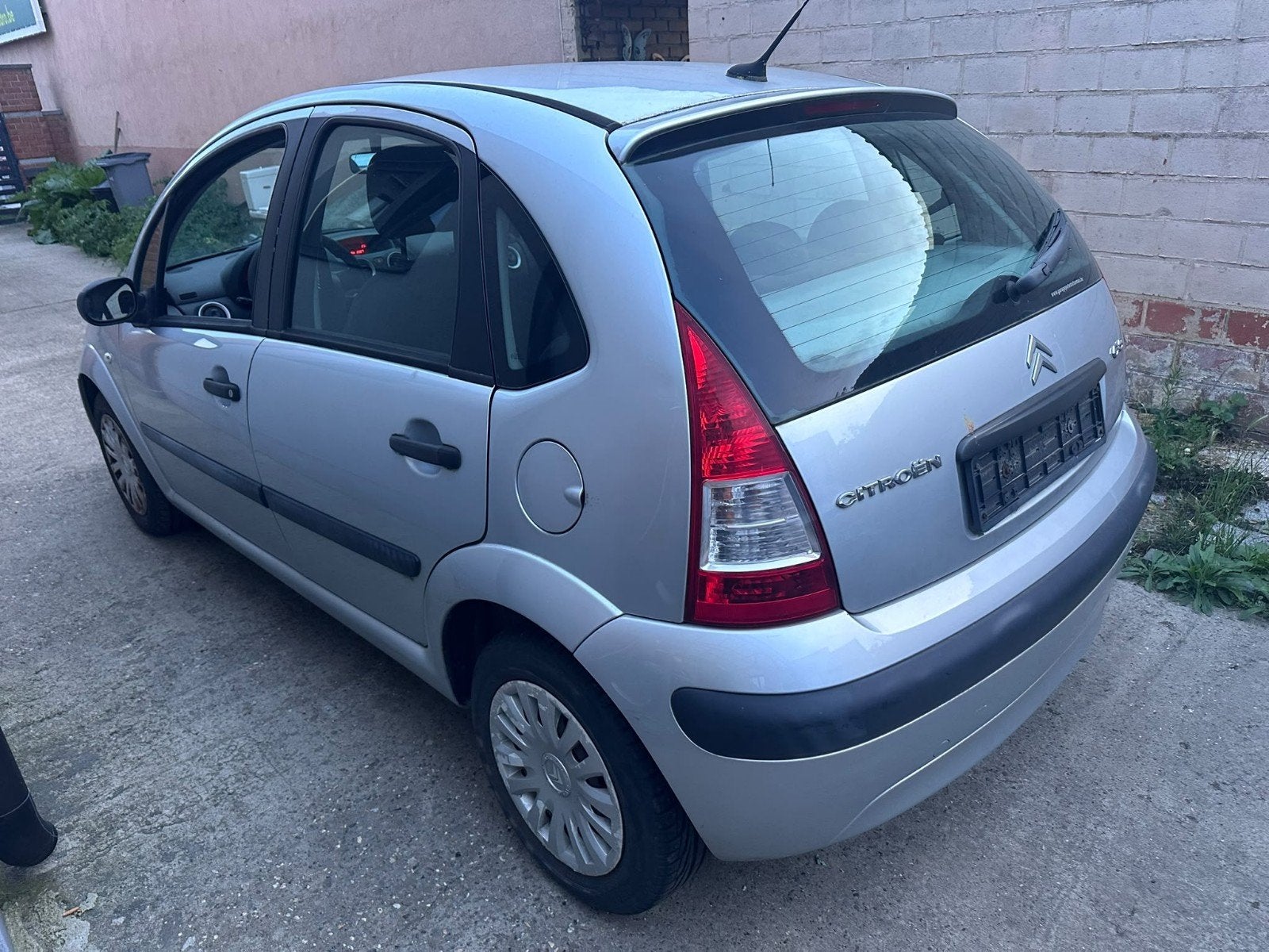 Citroën C3 1.4i, Argent ou Gris, Boîte manuelle, 5 portes, 5 places
