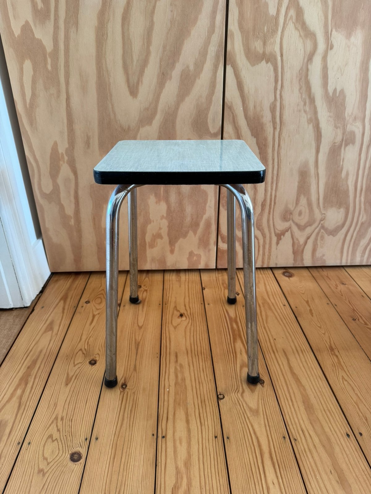 Tabouret Formica, Ophalen, Zo goed als nieuw