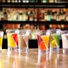 Shot glaasjes Bols met scheiding (blue thrill), Ophalen of Verzenden, Zo goed als nieuw, Borrel- of Shotglas