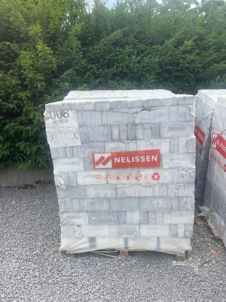 Nelissen - Nevoso gevelsteen, Ophalen, Nieuw, Bakstenen