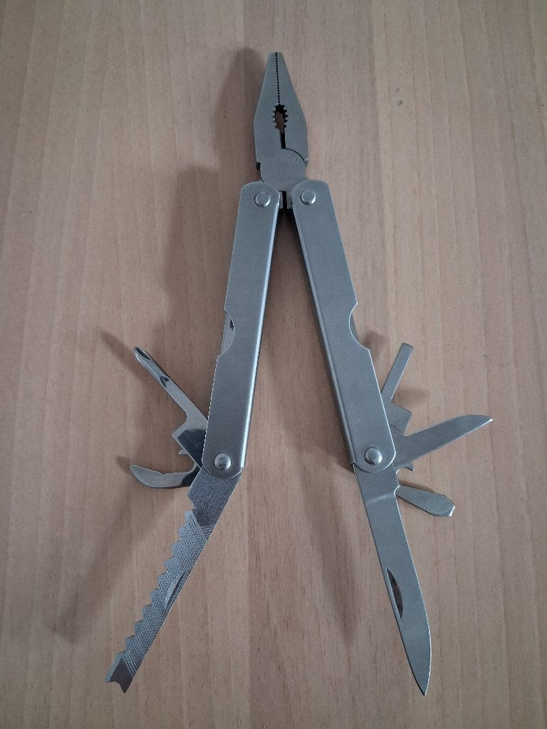 Multitool - Zakmes - Stainless steel, Caravans en Kamperen, Ophalen, Zo goed als nieuw