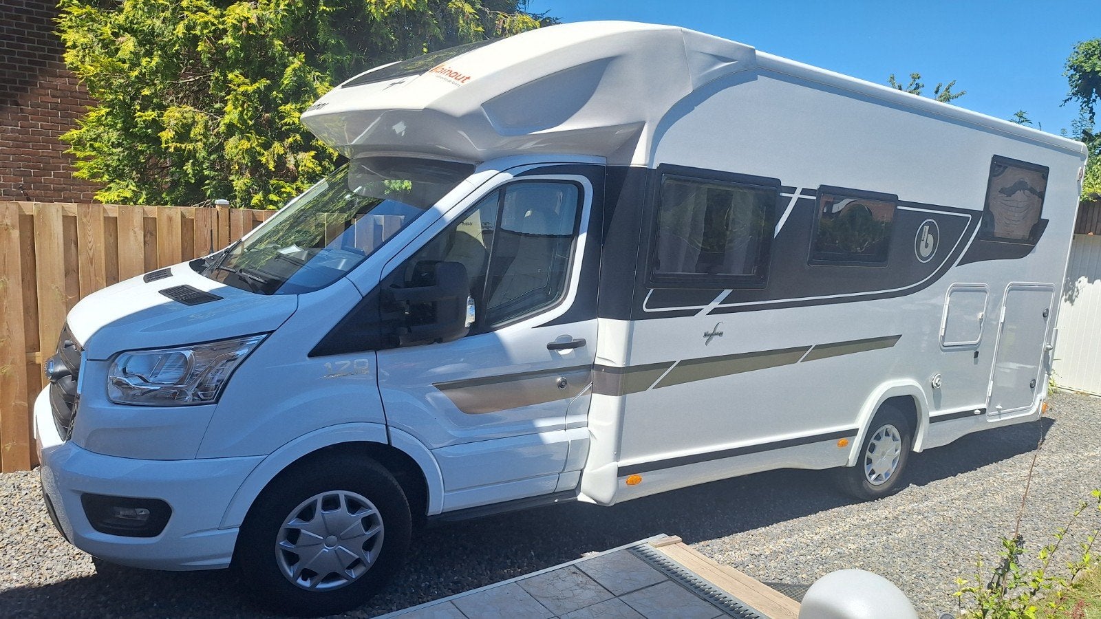 Benimar Tessoro 468 – 2022 – Très faible kilométrage – État, Caravanes & Camping, Automatique, Diesel, Benimar