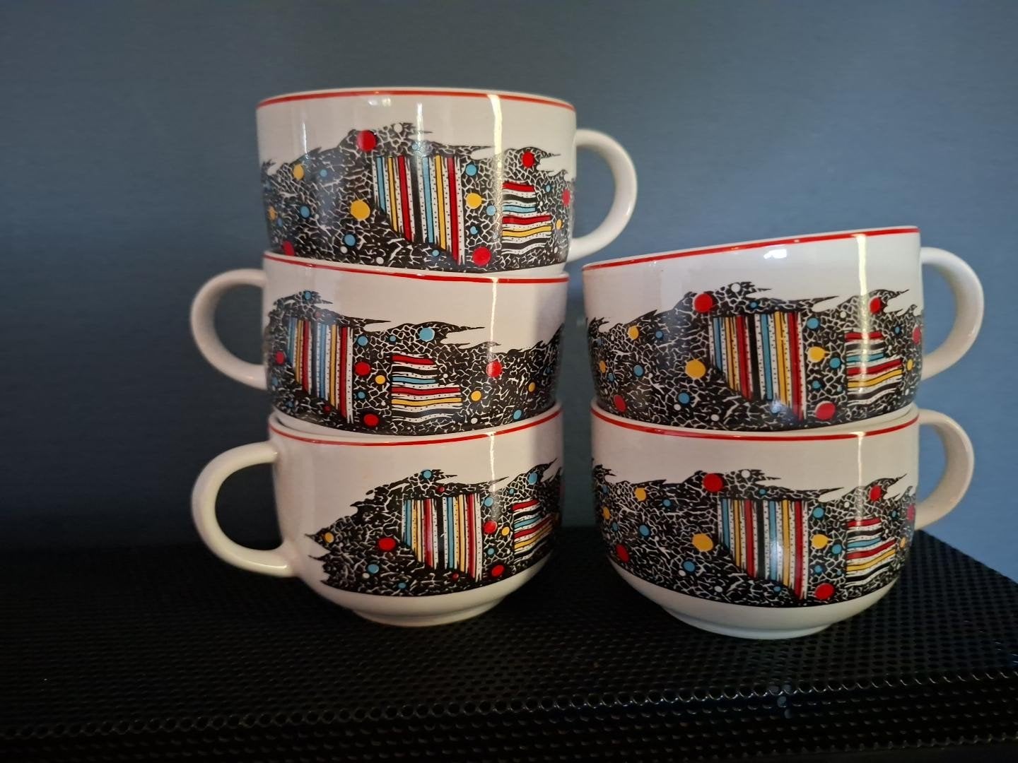 Set van vijf vintage tasjes jaren 80 design, Keramiek, Vintage, Ophalen of Verzenden, Zo goed als nieuw