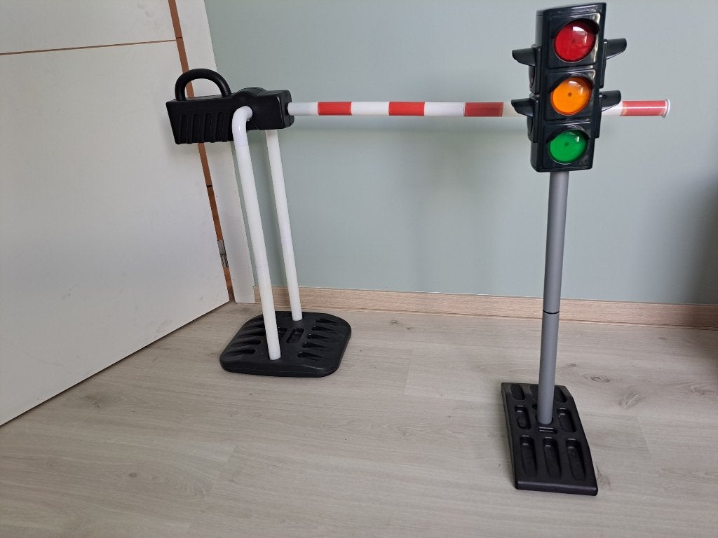 Verkeerslicht en slagboom kinderen, Ophalen of Verzenden, Zo goed als nieuw, Ontdekken, Met licht