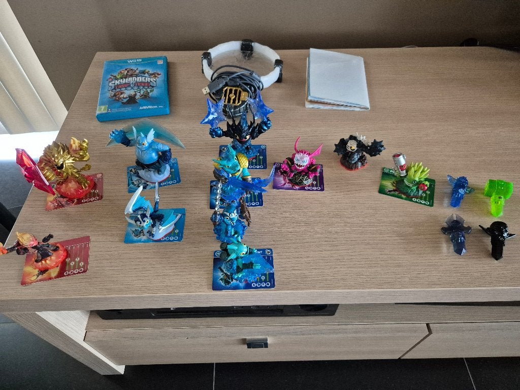 Wii U Trap team: game + portal + 15 skylanders, Games en Spelcomputers, Ophalen of Verzenden, Gebruikt