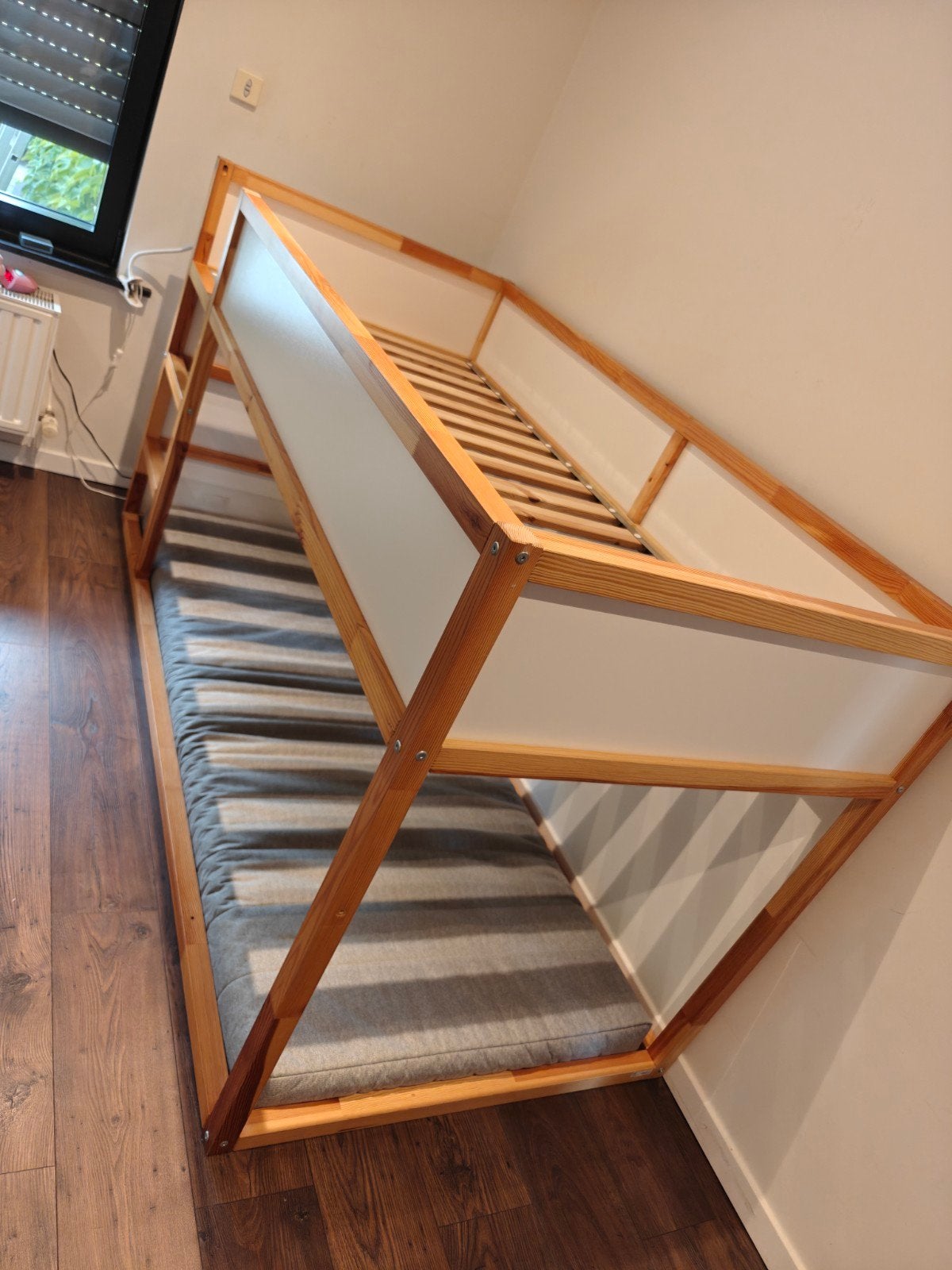 Kura omkeerbaar bed Ikea 90x200, Kinderen en Baby's, Ophalen