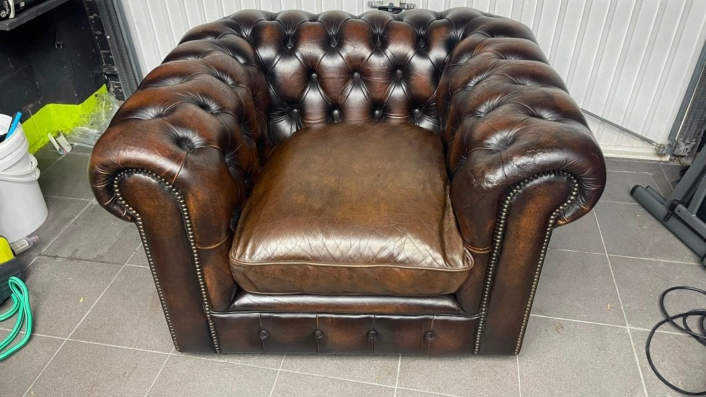 FAUTEUIL CHESTERFIELD BRUN, Enlèvement, Cuir