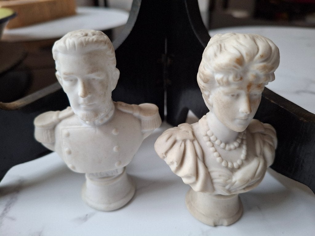 mini bisquit beeldjes Koning Albert - Koningin Elisabeth ., Verzenden, Gebruikt, Overige typen