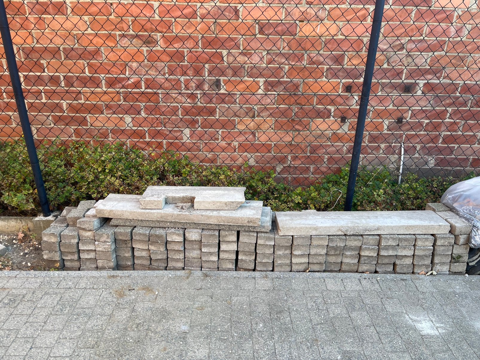 Klinkers Gratis, Tuin en Terras, Tegels en Klinkers, Ophalen, Zo goed als nieuw, Klinkers