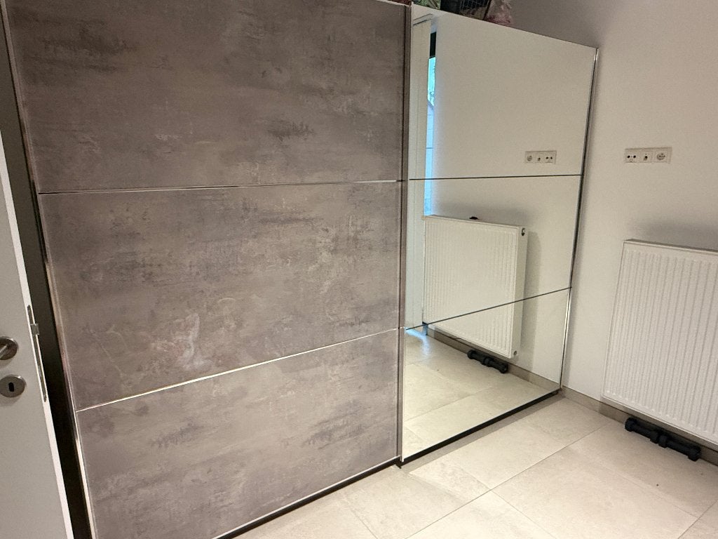 Kleerkast met 2 schuifdeuren, Huis en Inrichting, Kasten | Kleerkasten, Ophalen, Met deur(en), 200 cm of meer, Zo goed als nieuw