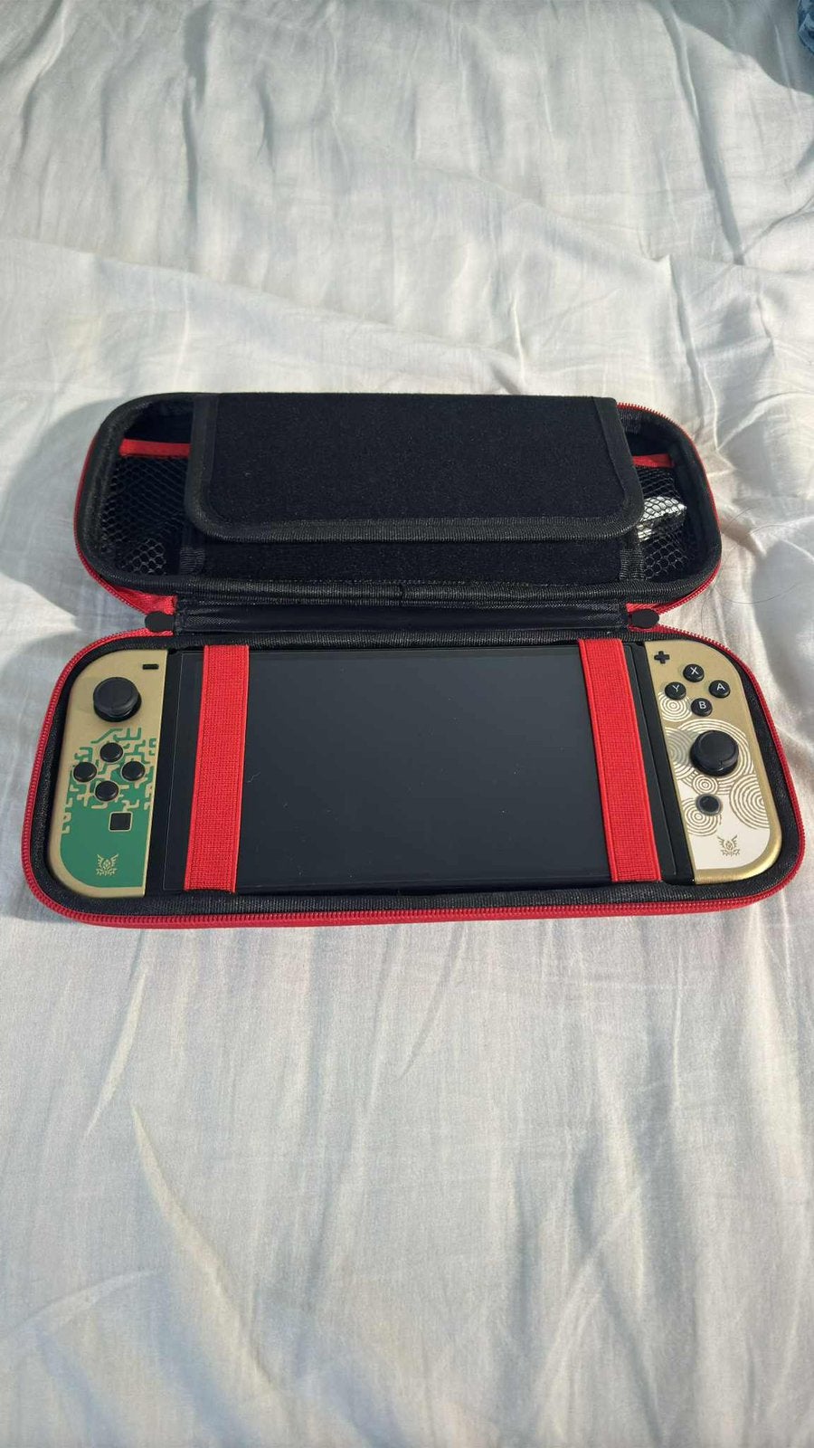 Nintendo Switch Oled-console weinig gebruikt! + hoesje, Games en Spelcomputers, Ophalen of Verzenden