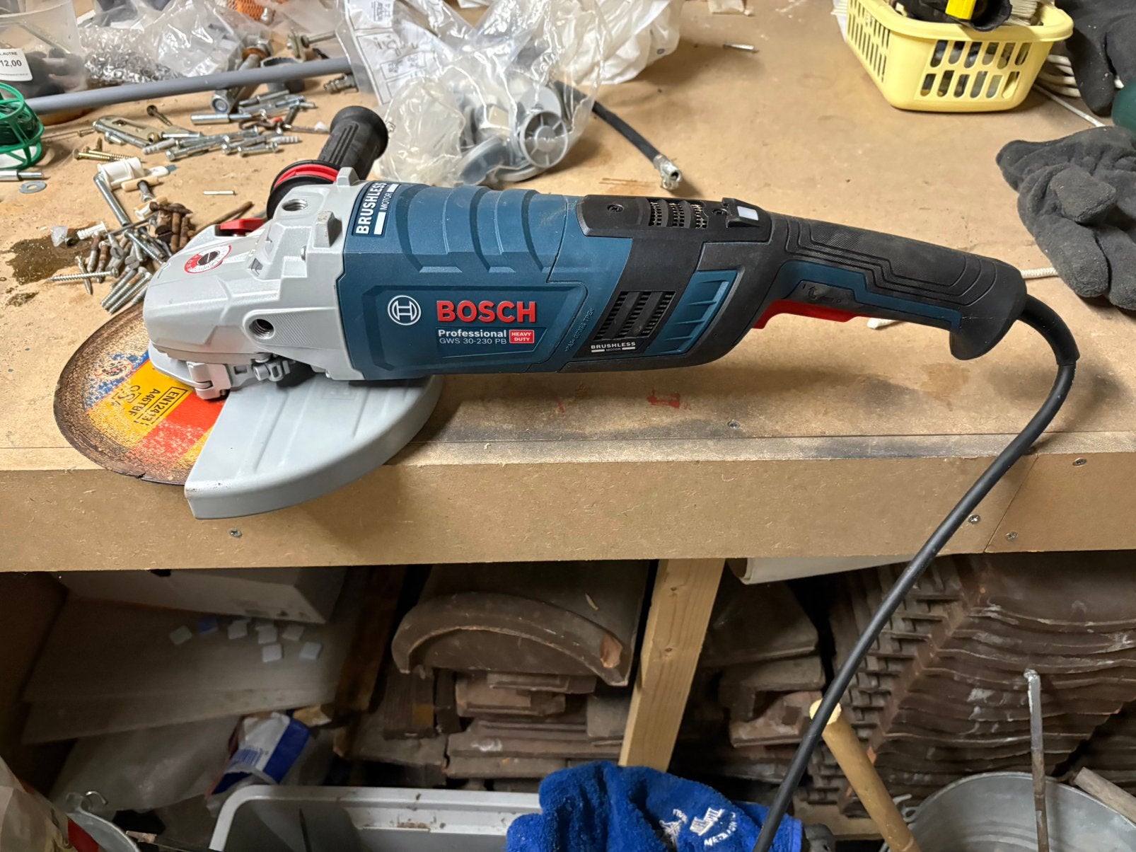 A vendre meuleuse bosch professionnal 230, Enlèvement, Comme neuf