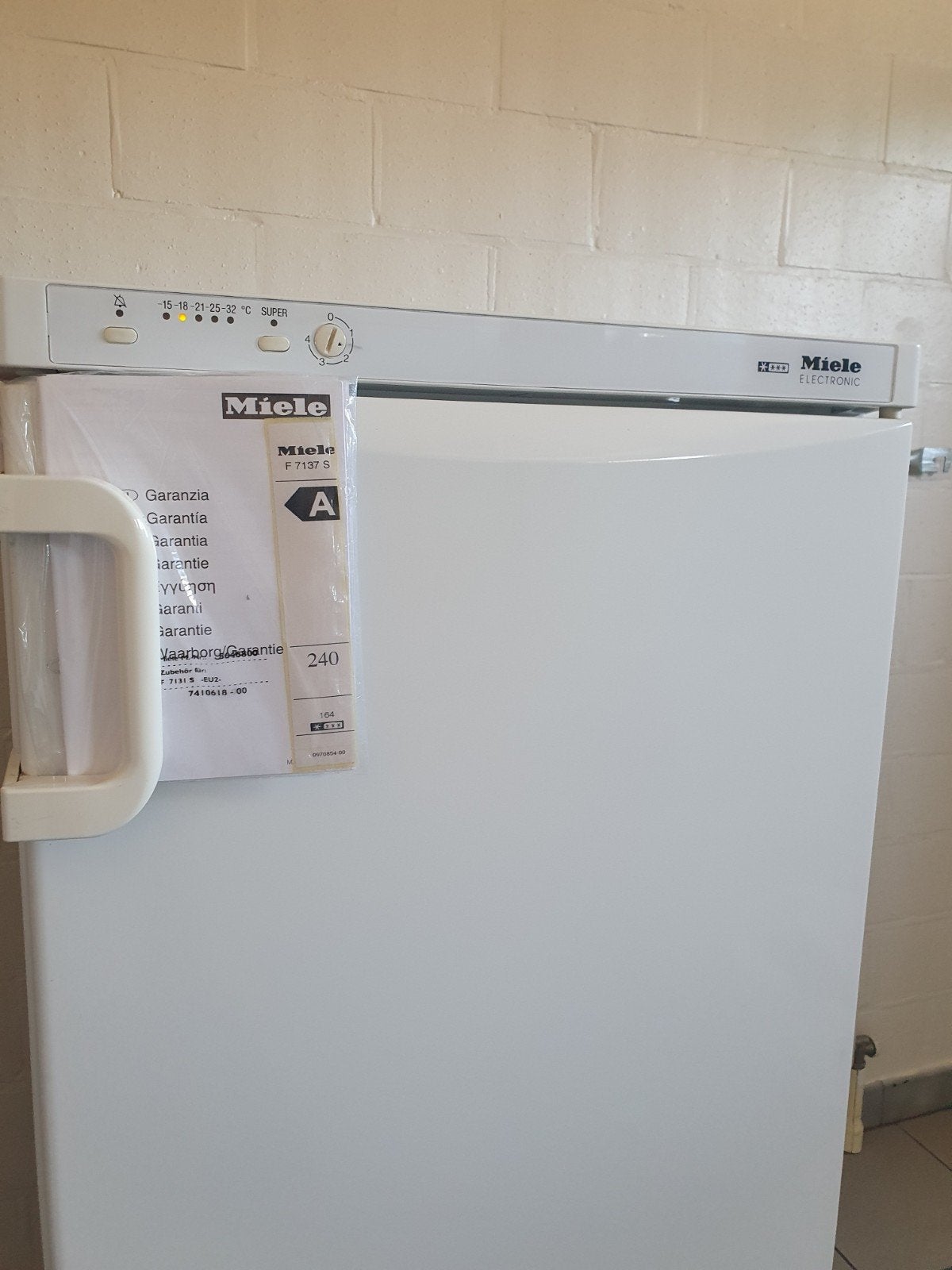 Diepvries miele A klasse, Elektronische apparatuur, Ophalen