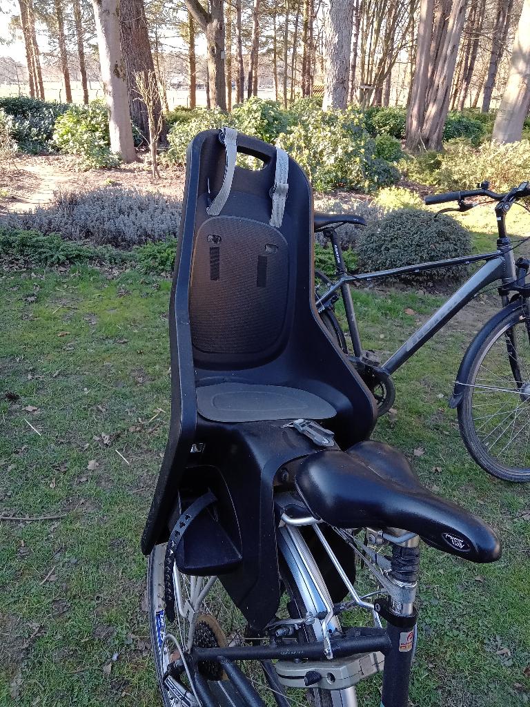 Fietsstoeltje achteraan, Ophalen