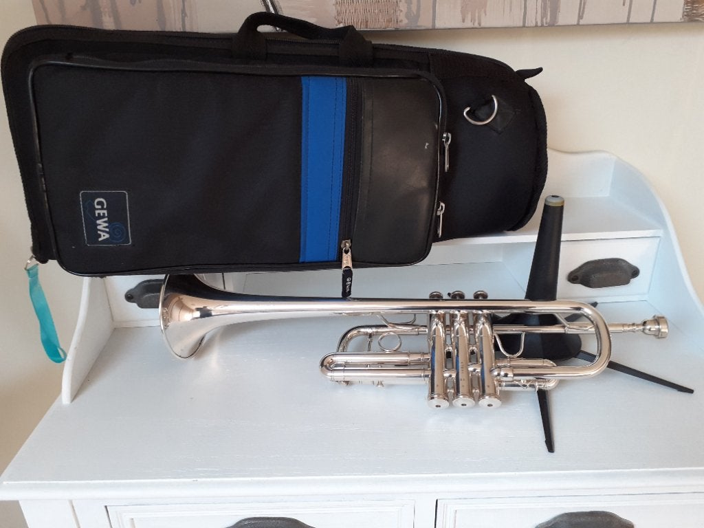 Trompette Ut, Musique & Instruments, Enlèvement, Comme neuf, Trompette en Do, Avec valise