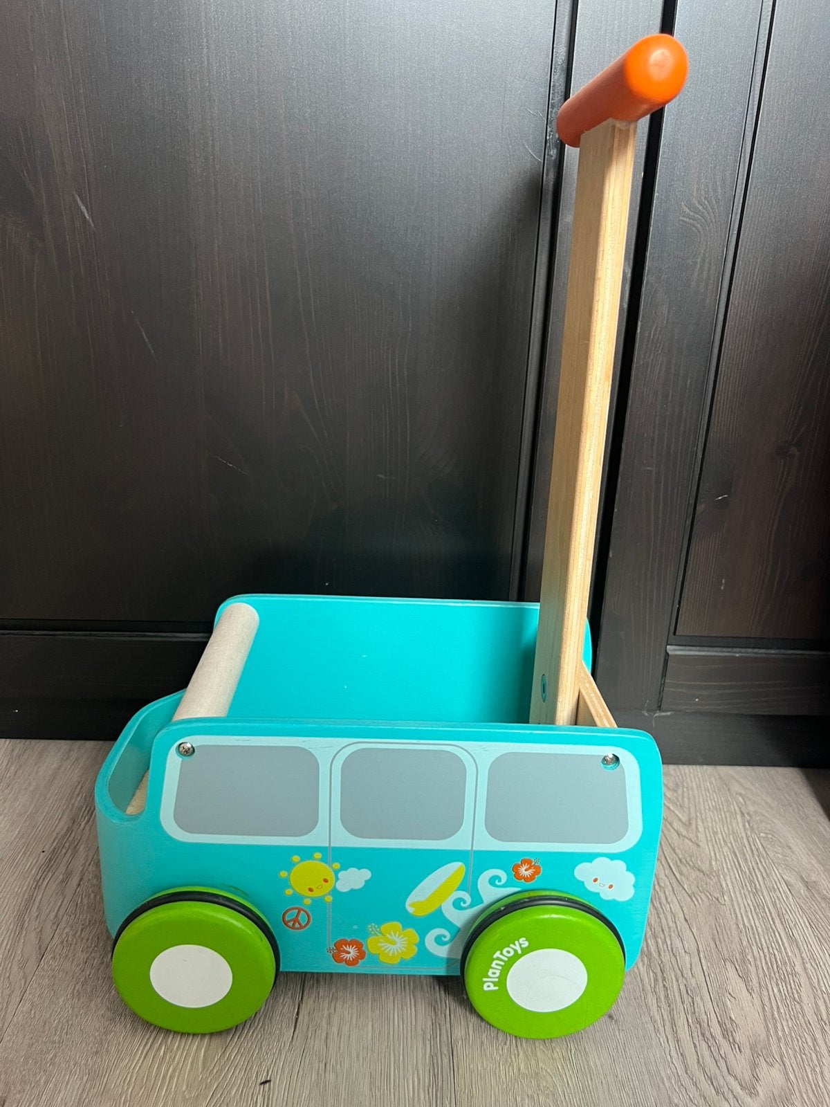 Plan Toys houten loopwagentje, Kinderen en Baby's, Ophalen, Zo goed als nieuw