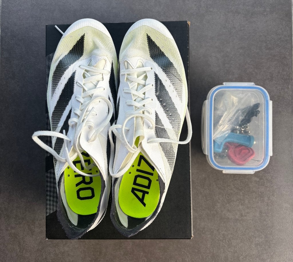 Spikes Adidas Adizero Finesse Unisex (neuves), Adidas, Course à pied, Comme neuf, Enlèvement