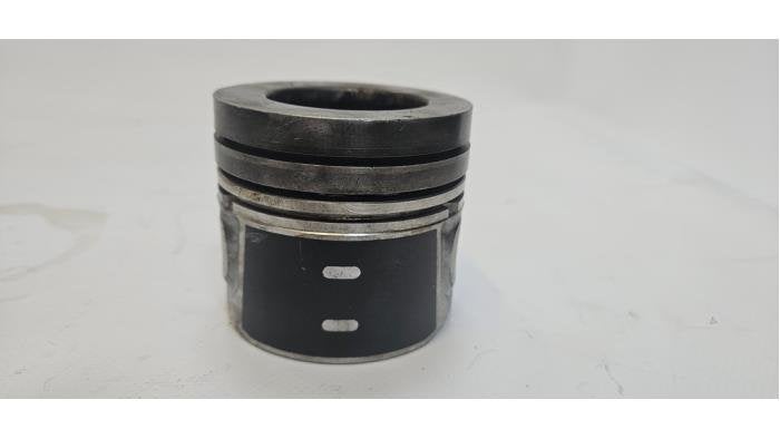 Piston d'un Ford Fiesta, -, 3 mois de garantie, -, -