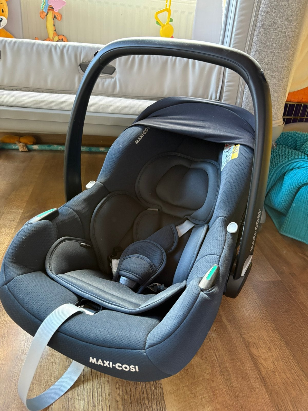 Nieuw - Autostoel + Isofixbase Maxi-Cosi CabrioFix I-Size, Kinderen en Baby's, Autostoeltjes, Nieuw, Maxi-Cosi, 0 t/m 13 kg, Autogordel of Isofix