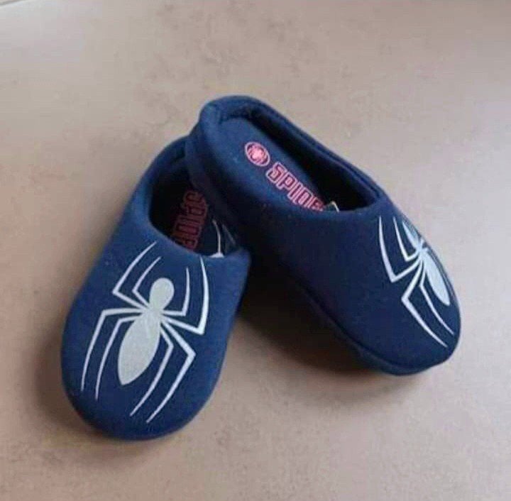 Pantoffels Spiderman maat 25-26 NIEUW, Ophalen, Nieuw, C&A, Jongen