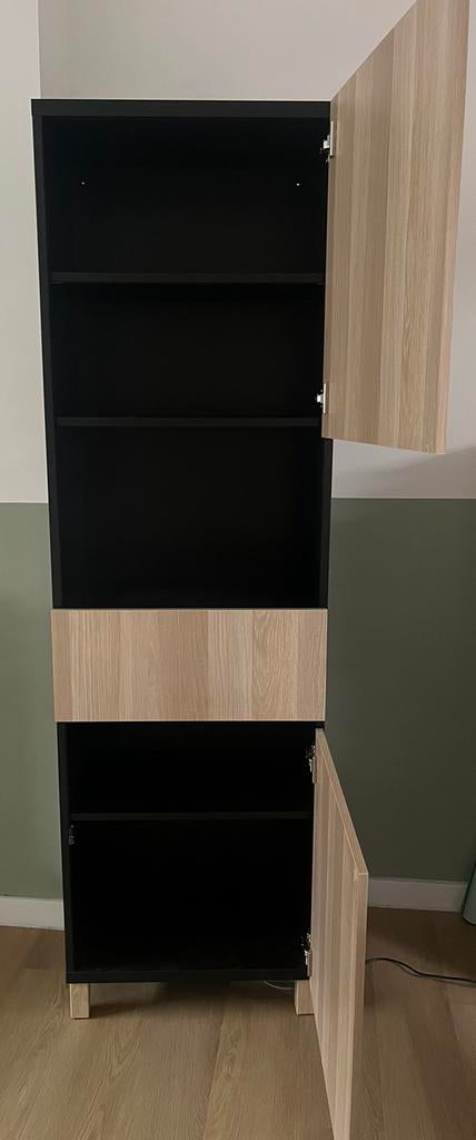BESTA (60x40x192), Ophalen, Zo goed als nieuw
