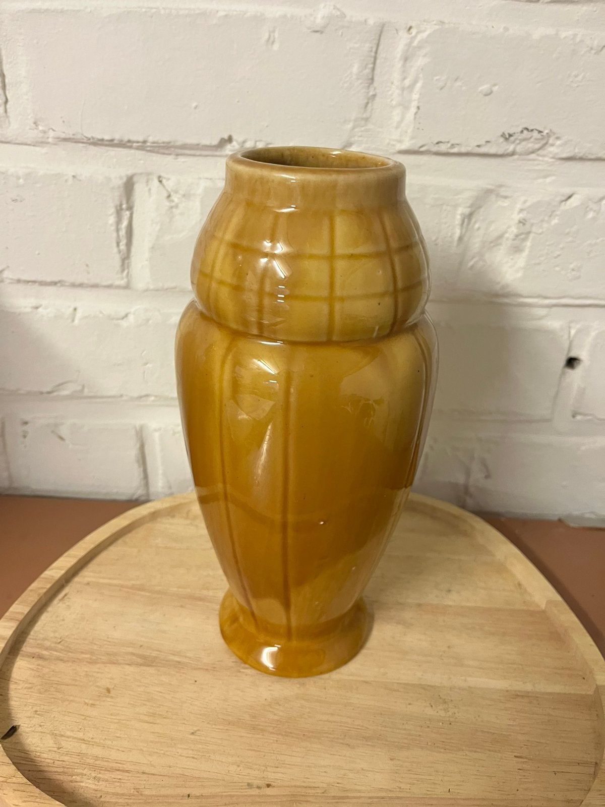 vase en céramique jaune moutarde ou ocre aux formes galbées, Enlèvement, Comme neuf, Jaune