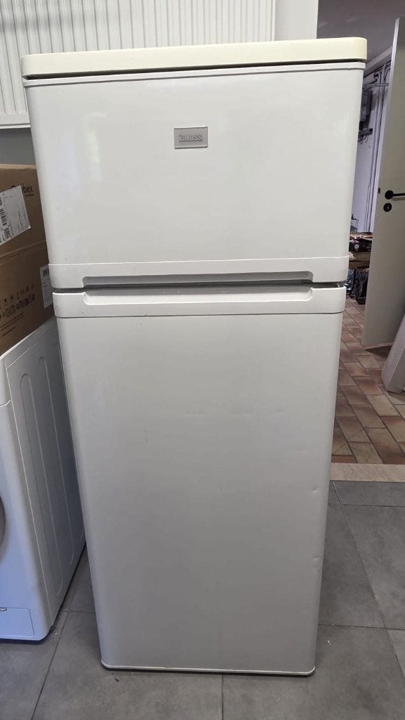Zanussi koelkast met diepvries – 234 liter, Ophalen, Gebruikt, 200 liter of meer, 140 tot 160 cm