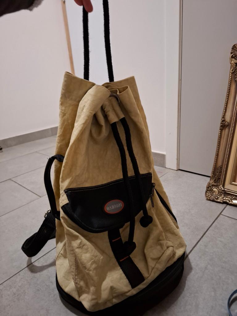 Sac à dos, Enlèvement