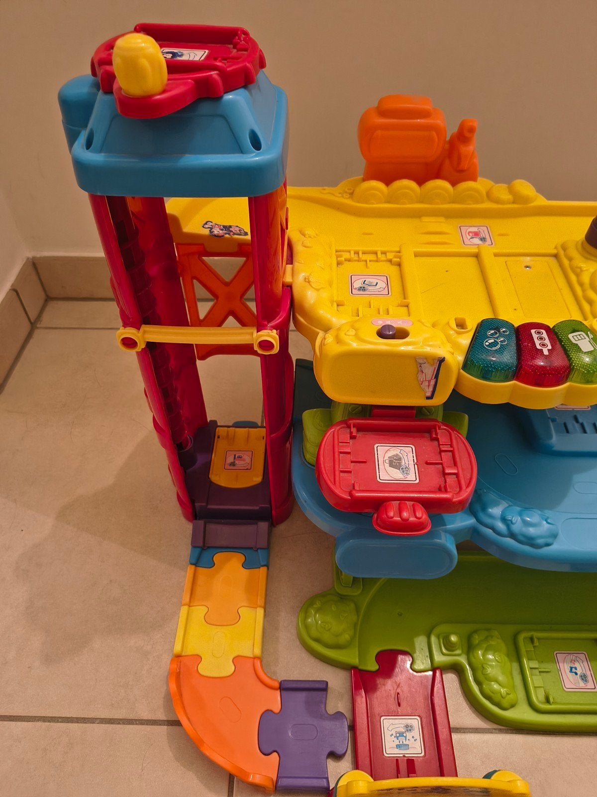 VTech garage tut tut auto's, Ophalen, Gebruikt, 6 maanden tot 2 jaar