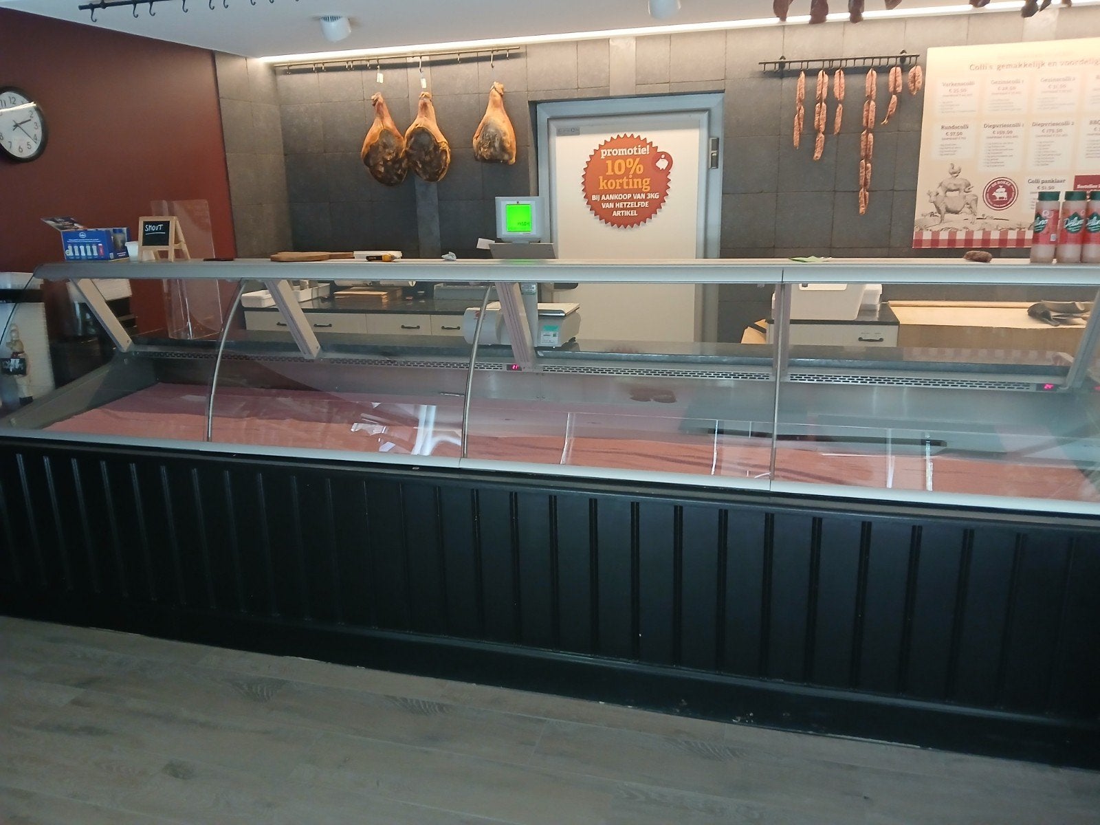 Koeltoonbank zonder moter . 3 maal 2 meter . Afzonderlijk oe, Ophalen