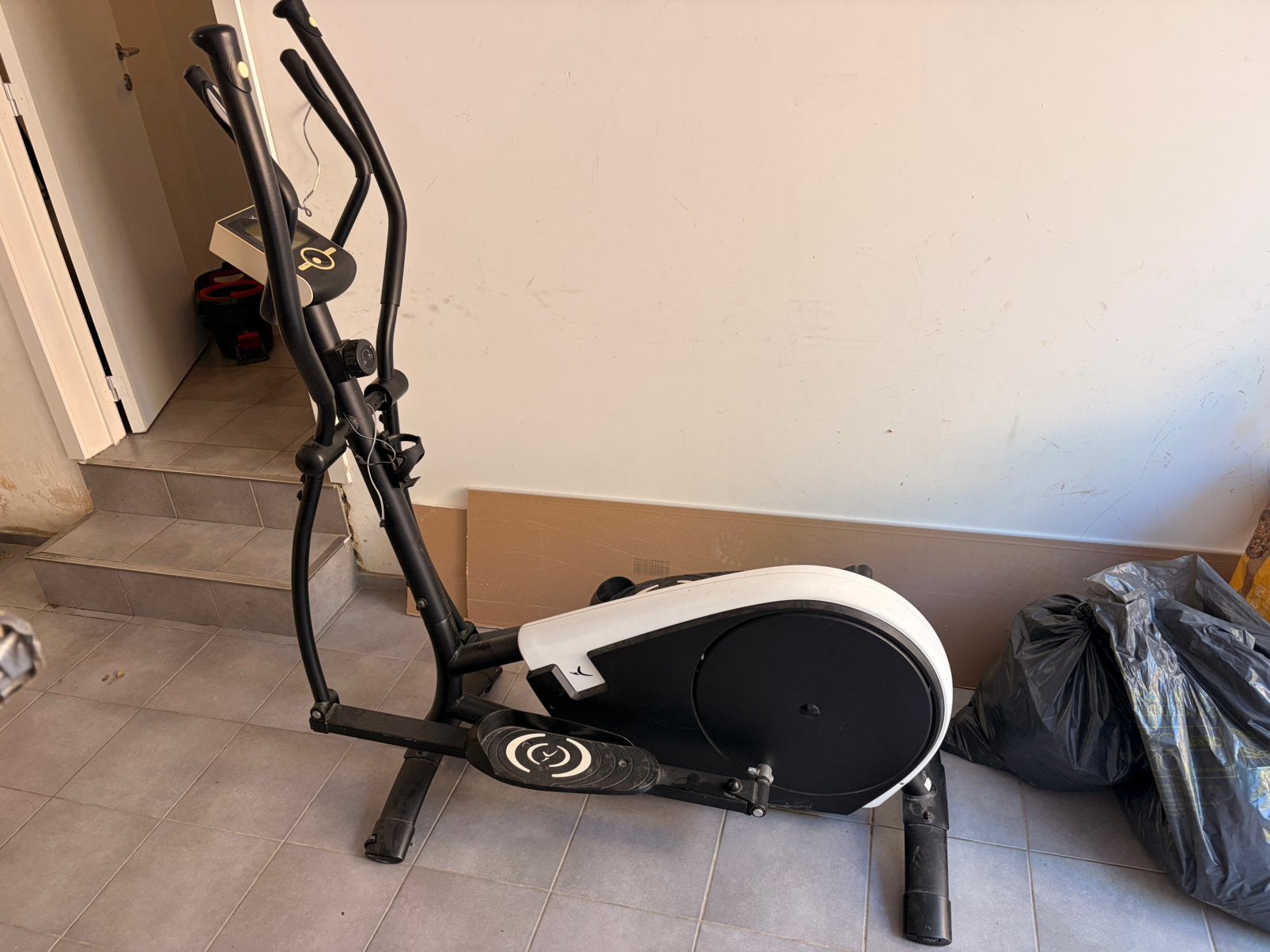 Gratis af te halen! Domyos FC 700 Crosstrainer, Sport en Fitness, Ophalen, Gebruikt, Metaal, Crosstrainer