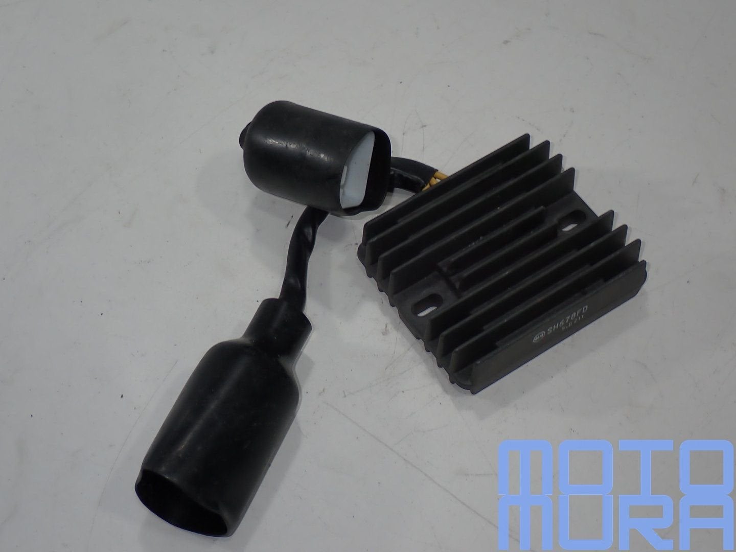 Spanningsregelaar voor de Honda CBR 1000 RR 2004 - 2007 SC57, Motos, -, Utilisé, -, -