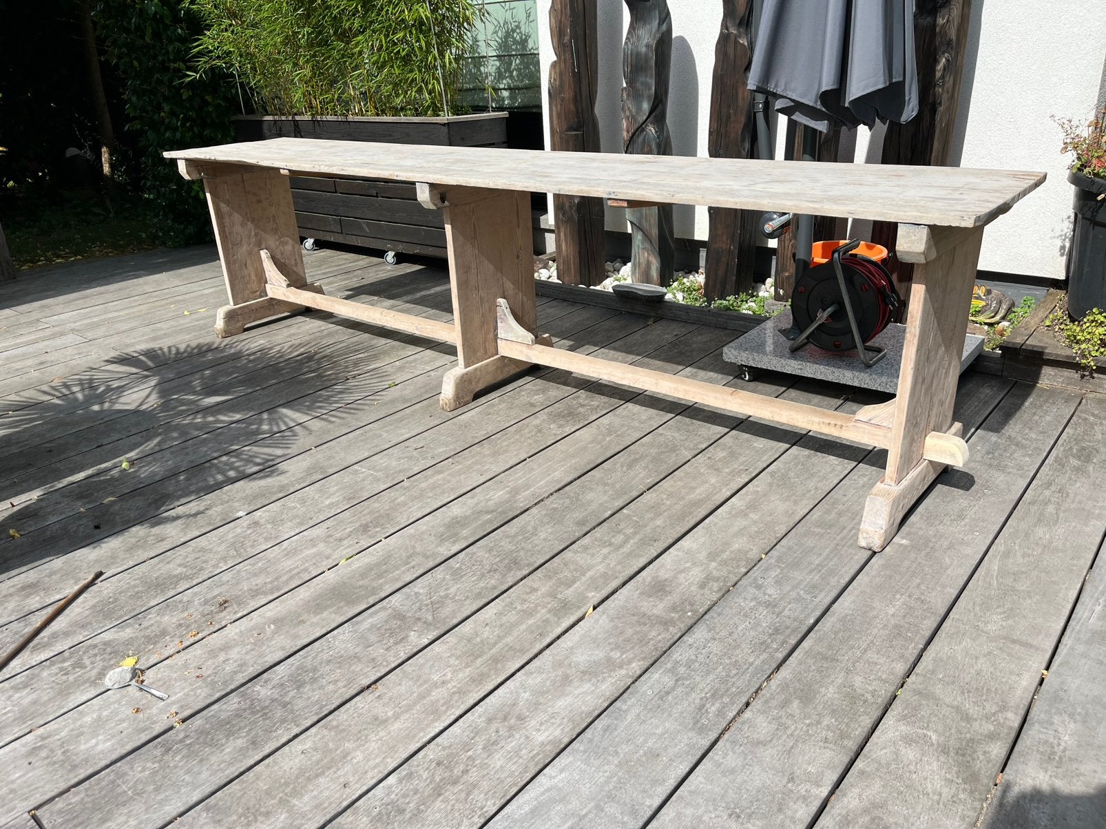 100 jaar oude kloostertafel, Enlèvement