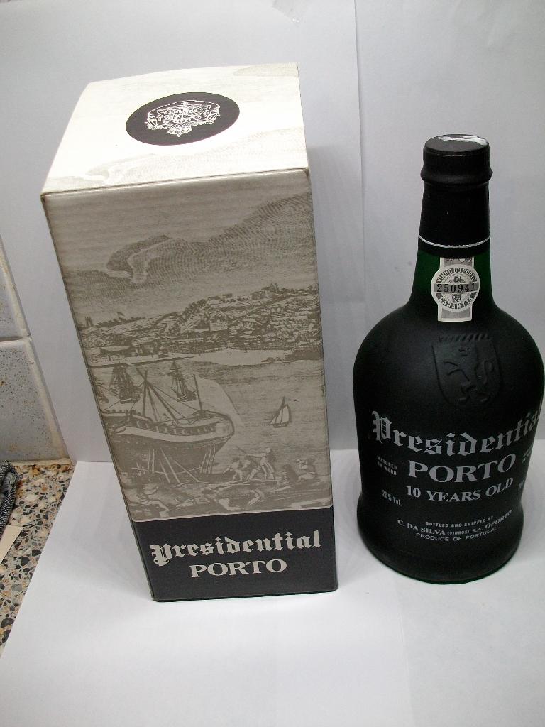 PRESIDENTIAL   PORTO, Verzamelen, Wijnen, Ophalen, Zo goed als nieuw, Vol, Overige gebieden