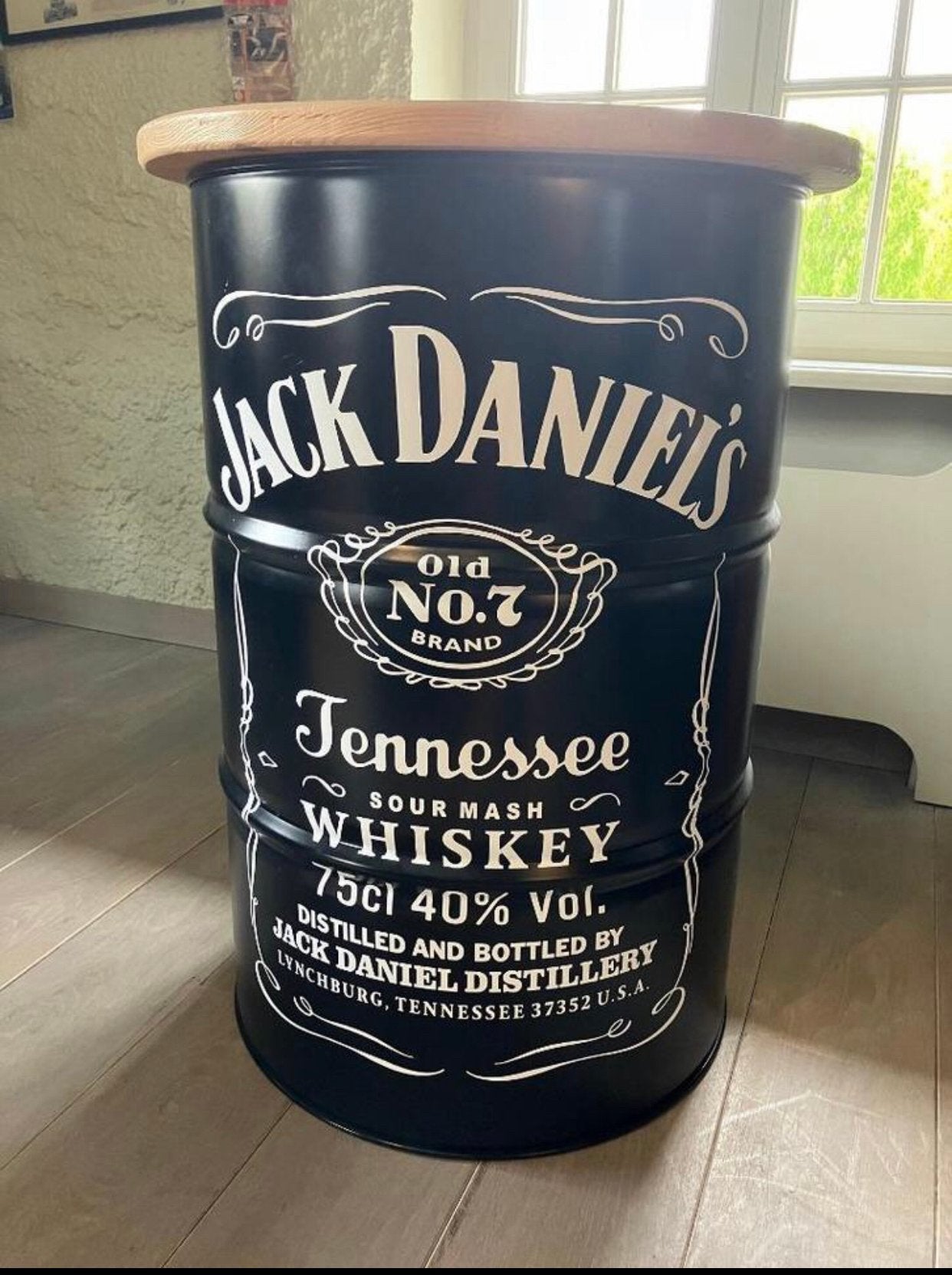 Tableau de cuve de Jack Daniel's, Enlèvement, Comme neuf