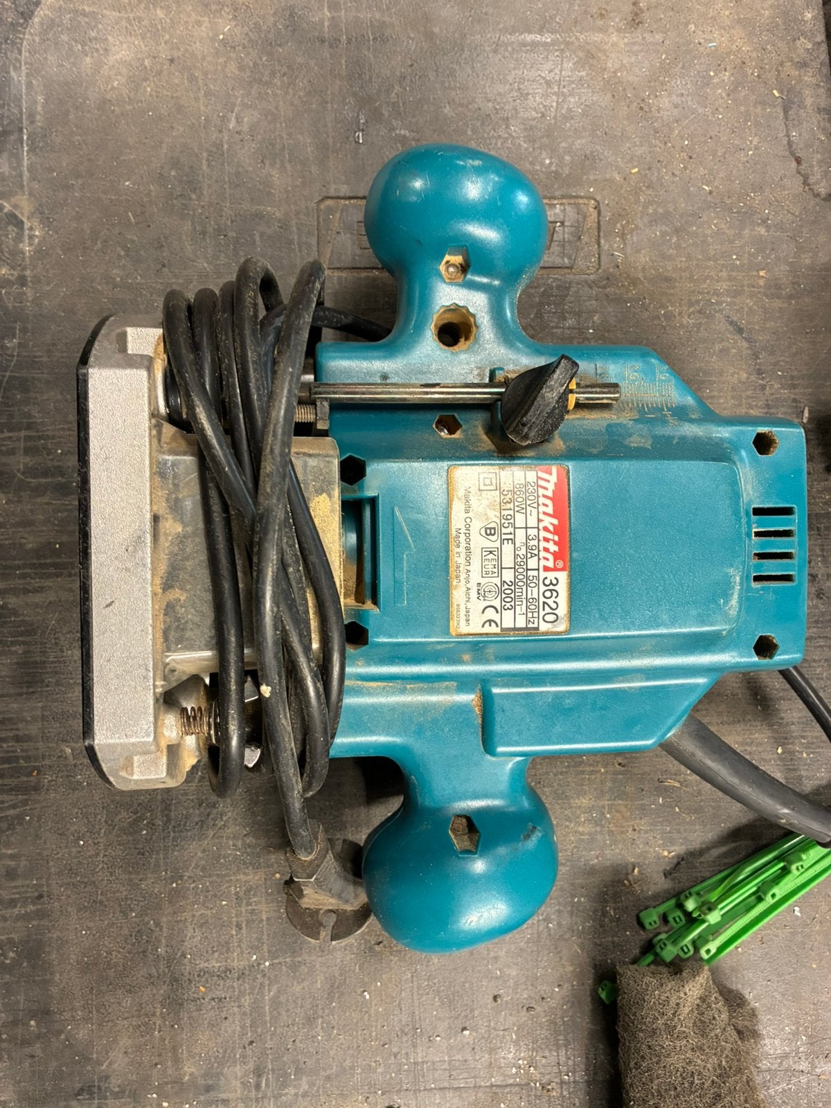 Makita 3620, Doe-het-zelf en Bouw, Ophalen, Zo goed als nieuw