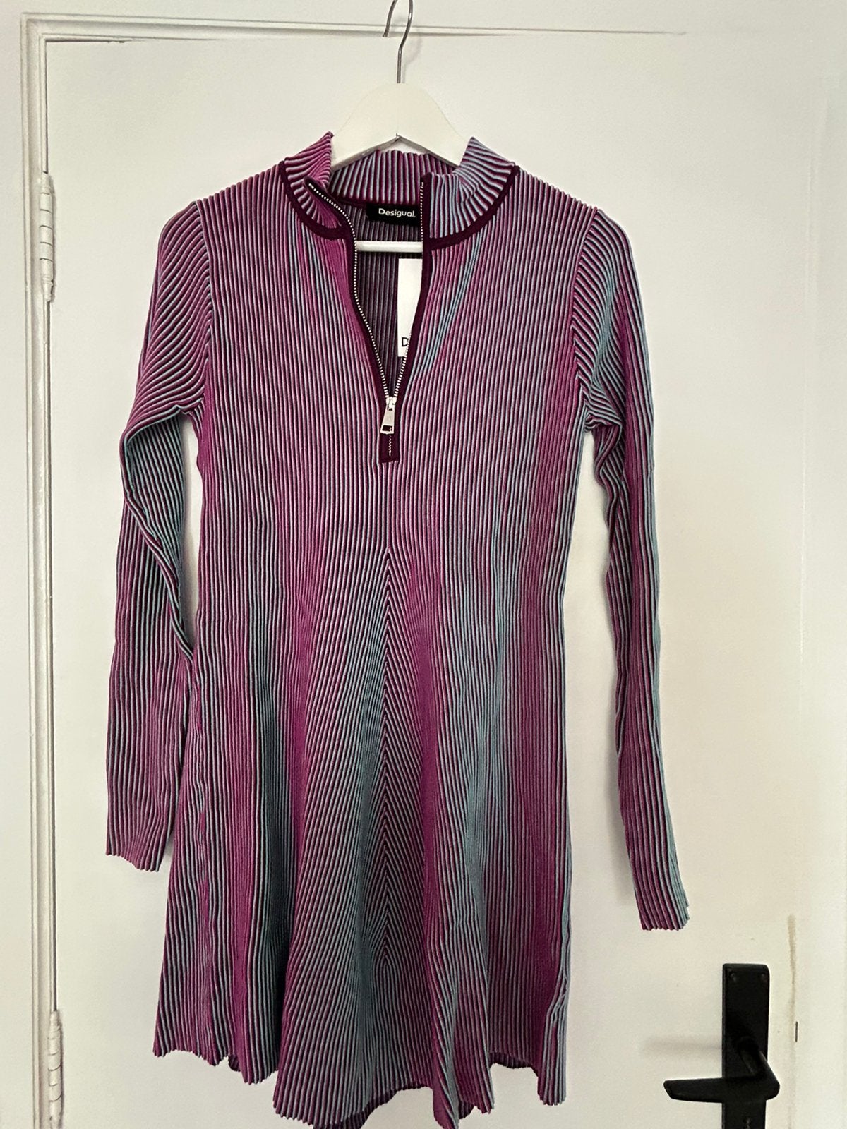Desigual - blauw/roos kleedje, Kleding | Dames, Ophalen, Nieuw, Maat 38/40 (M), Overige kleuren