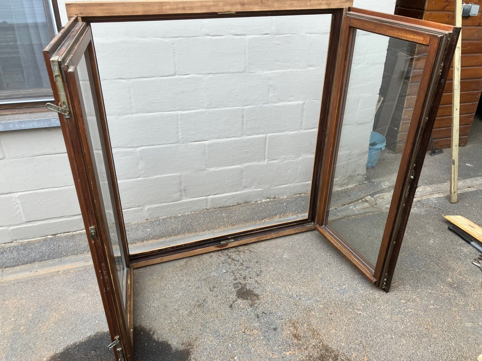 Maranti raam, Gebruikt, Raamkozijn, Inclusief glas, 75 tot 150 cm