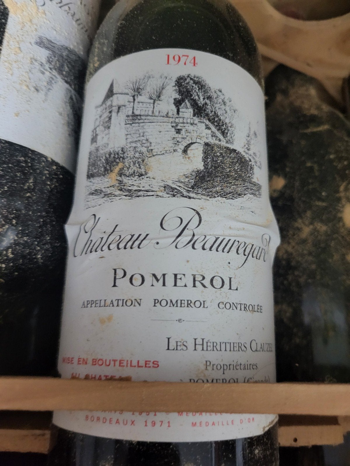 10 flessen Chateau Beauregard, Pomerol, 1974, Ophalen